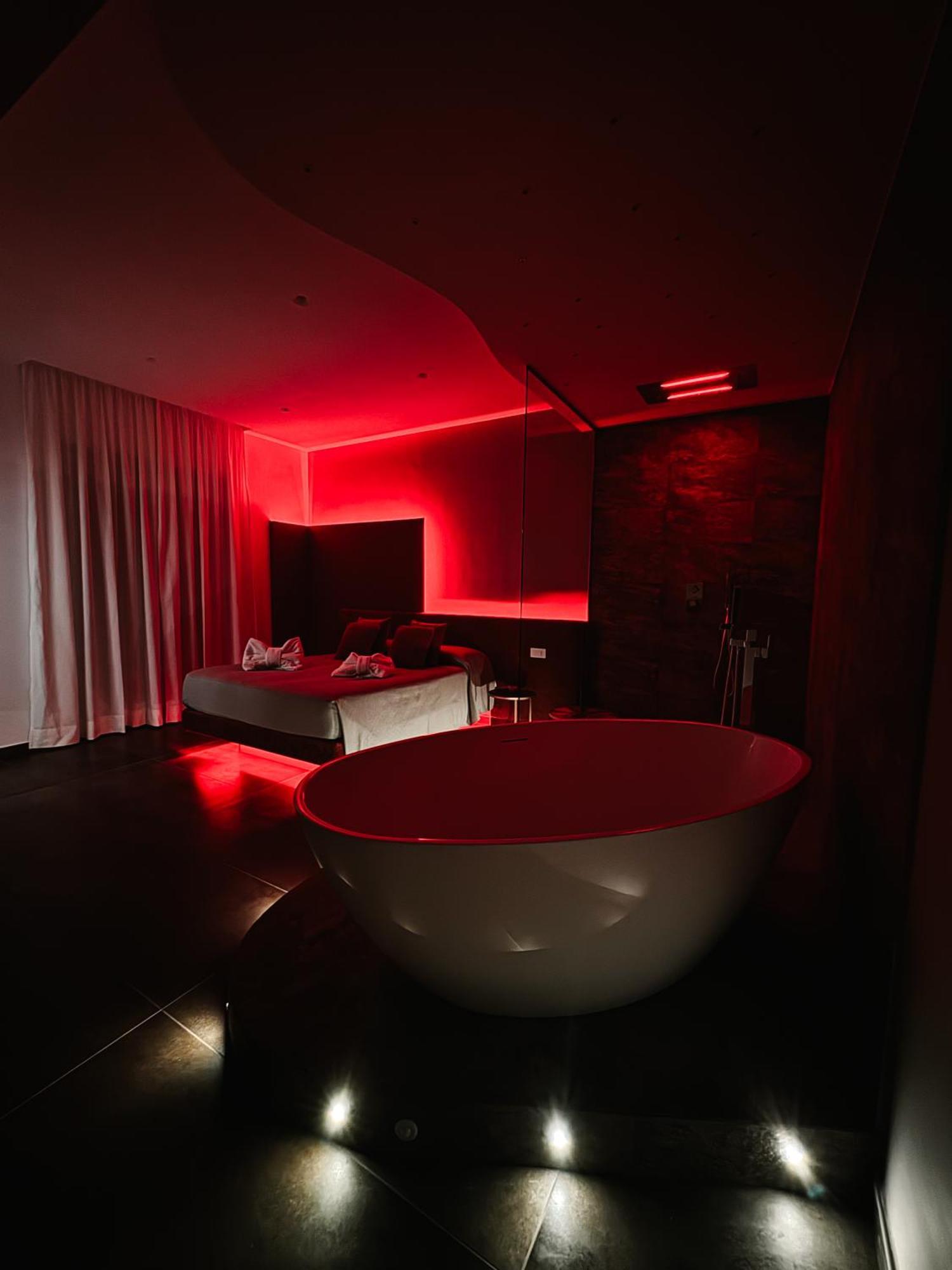 Re Lazzarone Suite Неаполь Экстерьер фото