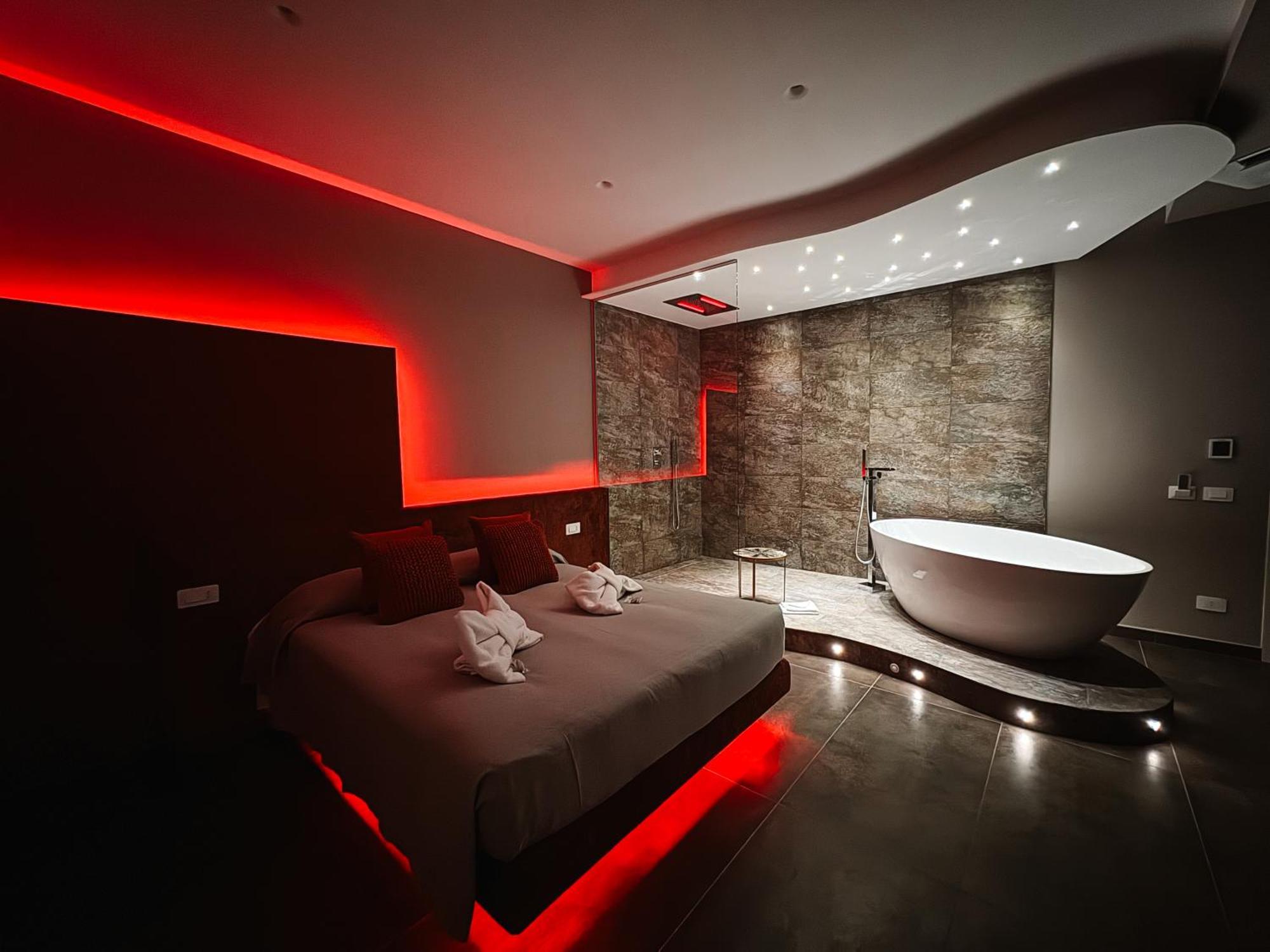 Re Lazzarone Suite Неаполь Экстерьер фото