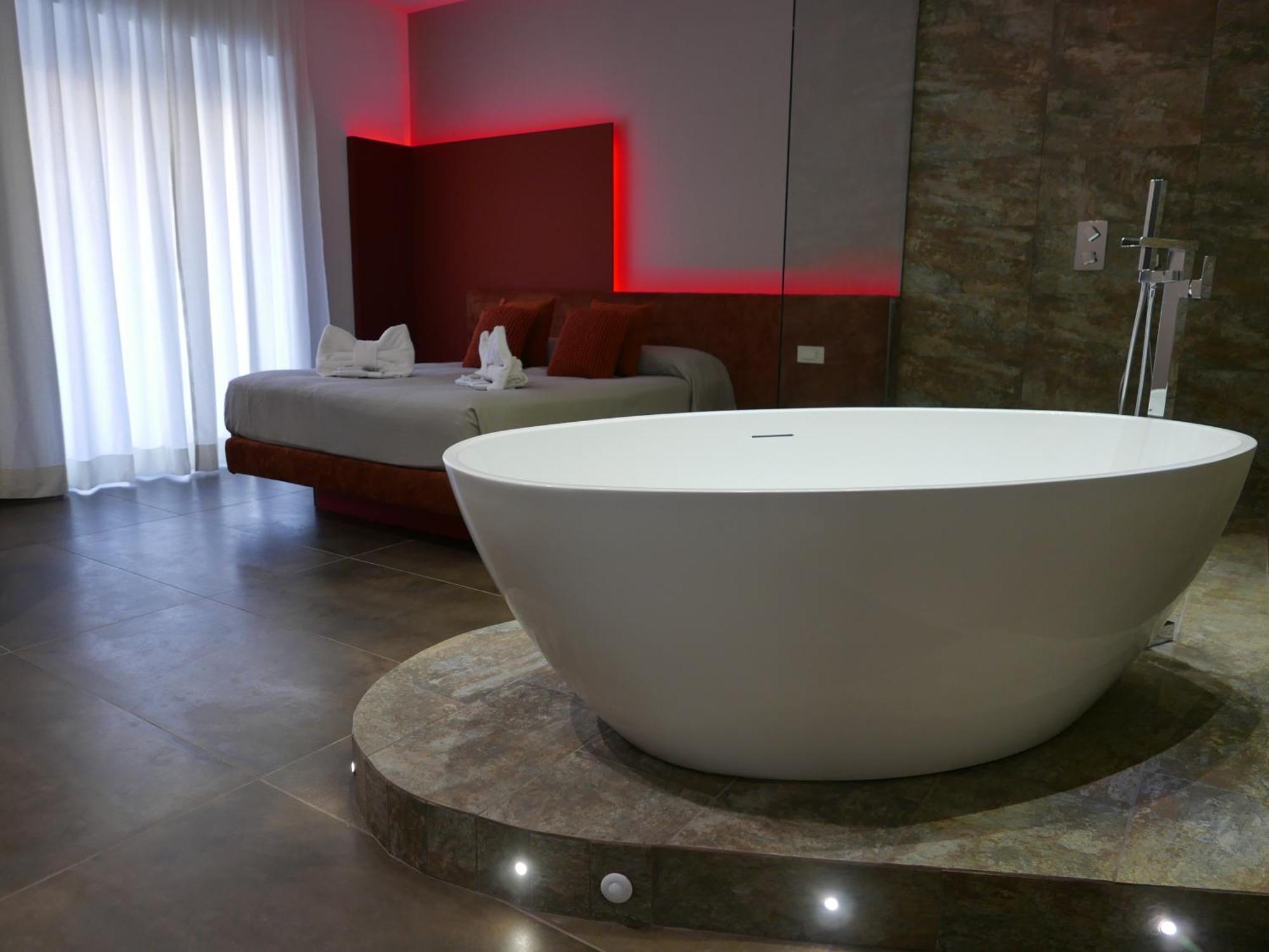 Re Lazzarone Suite Неаполь Экстерьер фото
