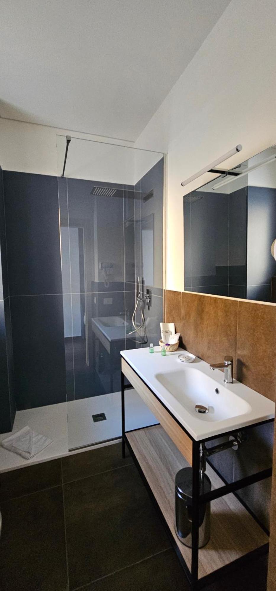 Re Lazzarone Suite Неаполь Экстерьер фото