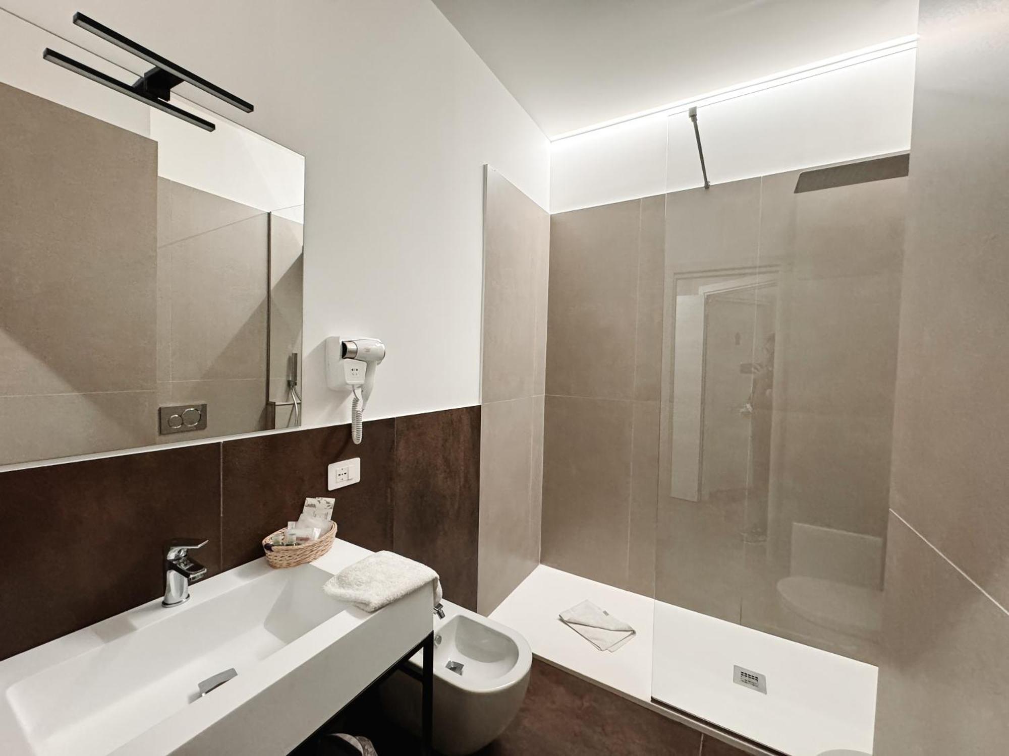 Re Lazzarone Suite Неаполь Экстерьер фото