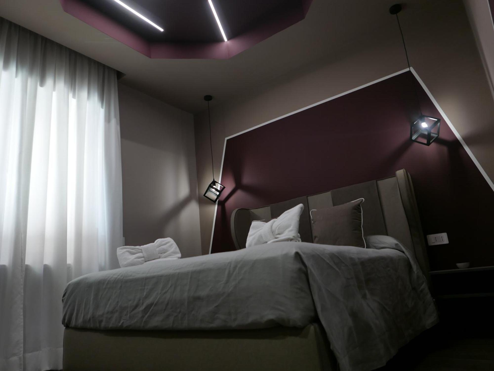 Re Lazzarone Suite Неаполь Экстерьер фото